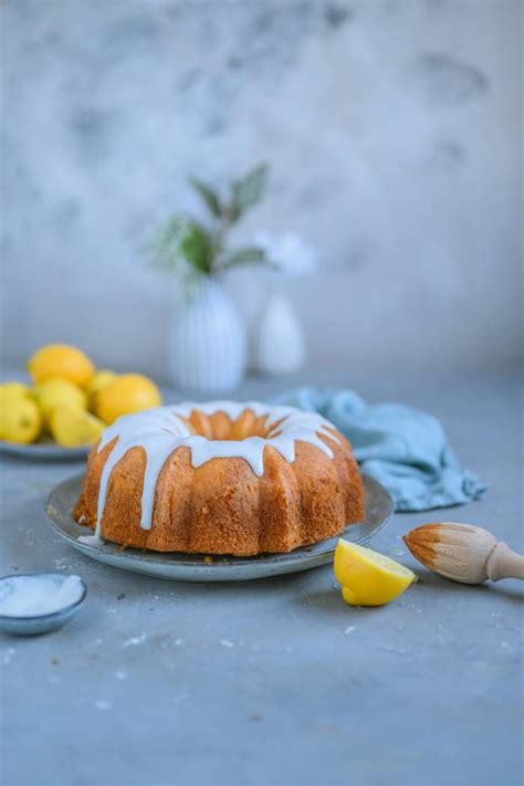 Ein leichter quarkkuchen ohne backen mit kokosgeschmack. Zitronen-Quark-Gugelhupf ⋆ Knusperstübchen | Rezept ...