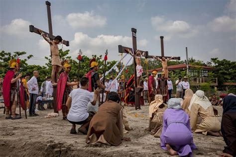 Catholic Zealots Nailed To Crosses And Whipped Raw In Gruesome Good