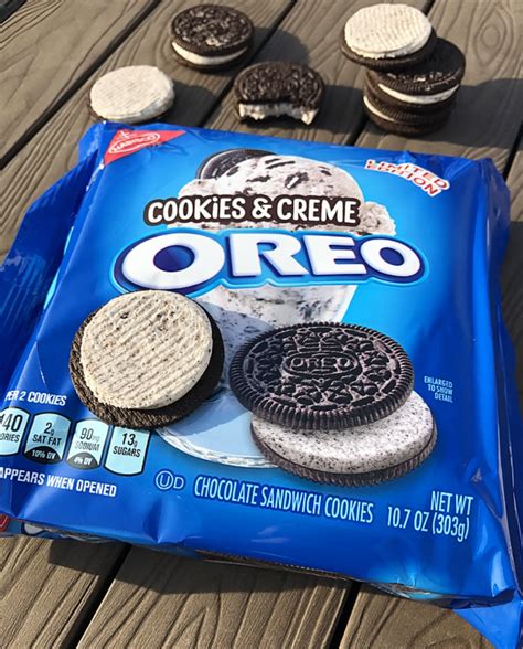 Review Nabisco Cookies And Creme Oreos Junk Banter