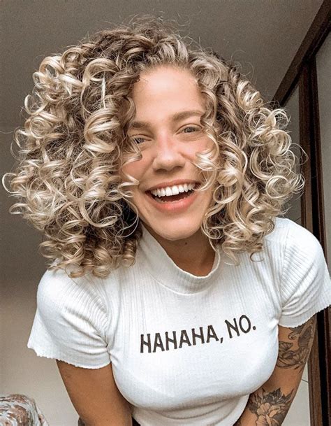 Photos Of A Hair For All The Curl Inspo Cortes De Pelo Rizado Largo Cabello Ondulado Y