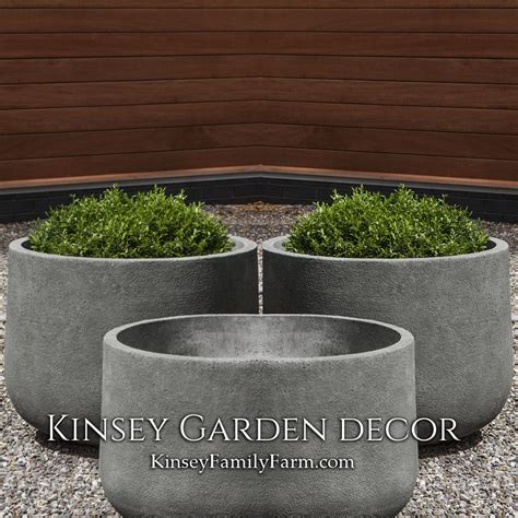 Cast Stone Outdoor Tribeca Modern Planters Kinsey Garden Decor