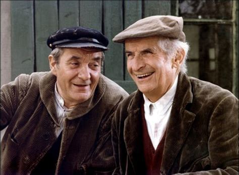 La soupe aux choux est un film français réalisé par jean girault, sorti en 1981. Film La soupe aux choux de Jean Girault - 36, quai du futur