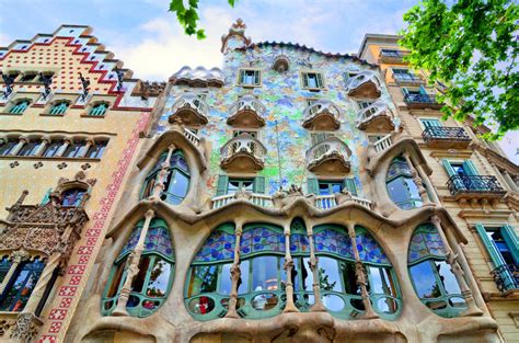 A Tour Of The Gaudí Buildings Of Barcelona Bcn Confidential