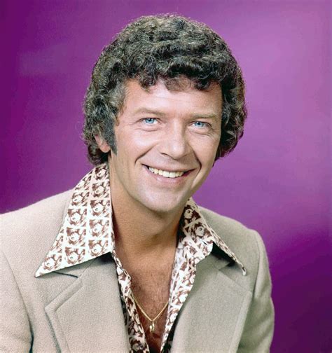 The Brady Bunch Cast Member Robert Reed Revealed By Biographer