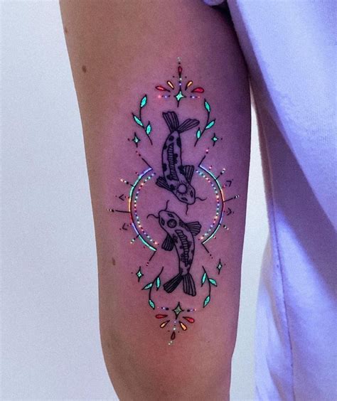 Oozy is a south korean tattoo artist. UV Tattoo Artist Tukoi Oya - Tattoo - ARTWOONZ - | Uv ...