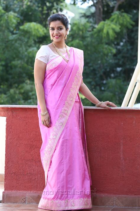 Actress Swathi Reddy In Pink Saree Photos Moviegalleri Net