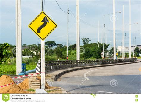 Reverse Curve Left Or Right Picto Road Signs Uss