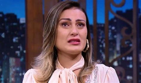 Hoje, andressa e thiago acordaram cedo para um ensaio fotográfico pós wedding. Hoje evangélica, Andressa Urach revela que contraiu doença ...