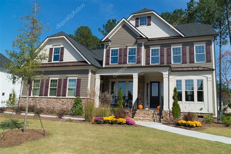 Upscale Suburban House Stock Editorial Photo © Kzlobastov 127024208