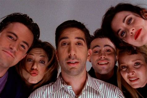 The iconic 90s comedy is right here on tvnz ondemand! Las mil y una referencias a 'Friends' que hay en otras ...