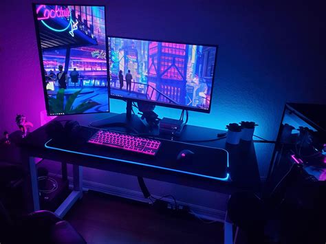 Stylish Cyberpunk Desk Lighting In Pink And Blue