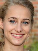 We don't have a biography for julia rosnowska. Julia Rosnowska