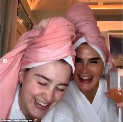 Brooke Shields And Her Daughter Rowan Lip Sync To Mama Mia Here We Go