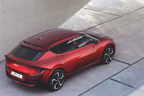 Ev6 ir pirmais kia automobilis, kas izstrādāts uz. Kia EV6 - the clever electric crossover is coming soon