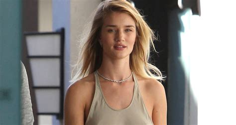 Rosie Huntington Whiteley Shows Off All Her Assets In Clingy Dress Rosie Huntington Whiteley