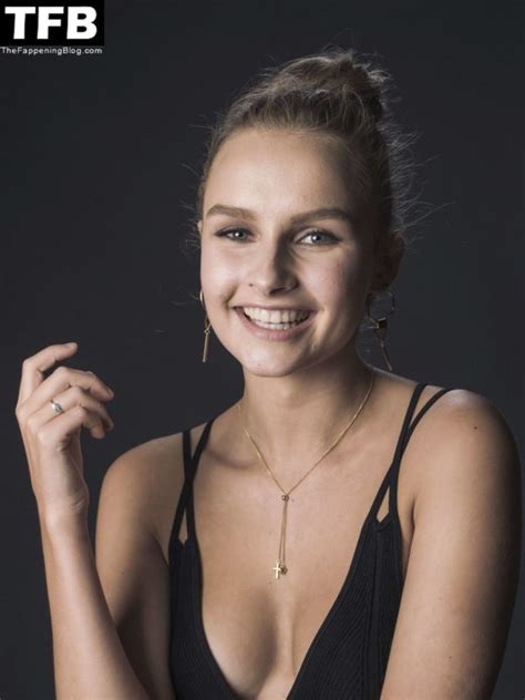 Olivia Dejonge Sexy Collection 10 Photos Thefappening
