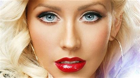 Christina Aguilera Is Unrecognizable In New Photoshoot Youtube