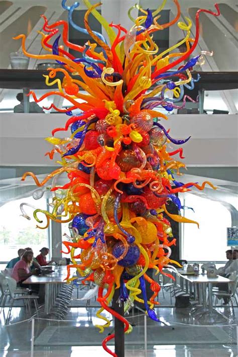 Public Art In Chicago Milwaukee Art Museum [ Blown Glass Sculpture By Dale Chihuly]