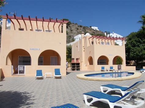 Encuentra apartamentos en mojácar, para tus vacaciones. Alquiler casa en Mojacar Playa, Andalucía con playa/lago próximos y acceso a internet - Niumba