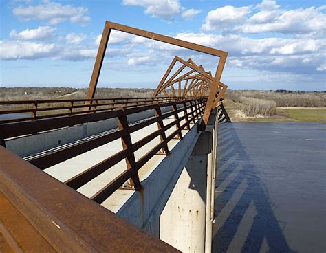 Poetic Architecture Of Iowas High Trestle Trail Bridge