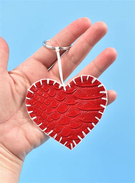 Easy Valentine Heart Key Chain ⋆ Dream A Little Bigger
