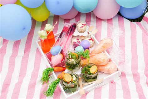 How To Set Up A Backyard Easter Picnic Fun Easter Decorations Picnic