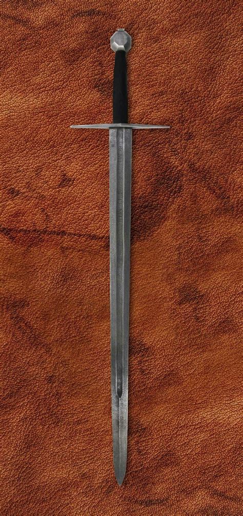 Damascus Two Handed Templar Elite Sword 1605 Darksword Armory