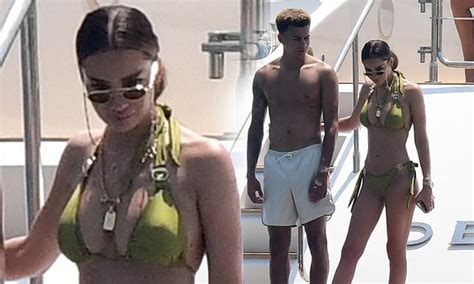 Dele Alli S Gorgeous Girlfriend Ruby Mae Flaunts Her Phenomenal Physique In An Olive Bikini