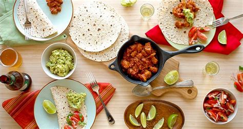 Although the mexican food lovers out there will be glad to know there are still a handful of amazing eateries serving up taco platters, burritos, and more! Mexican food dinner lunch mexico spanish wallpaper ...