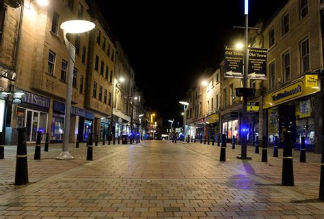pictures inverness city centre  deserted