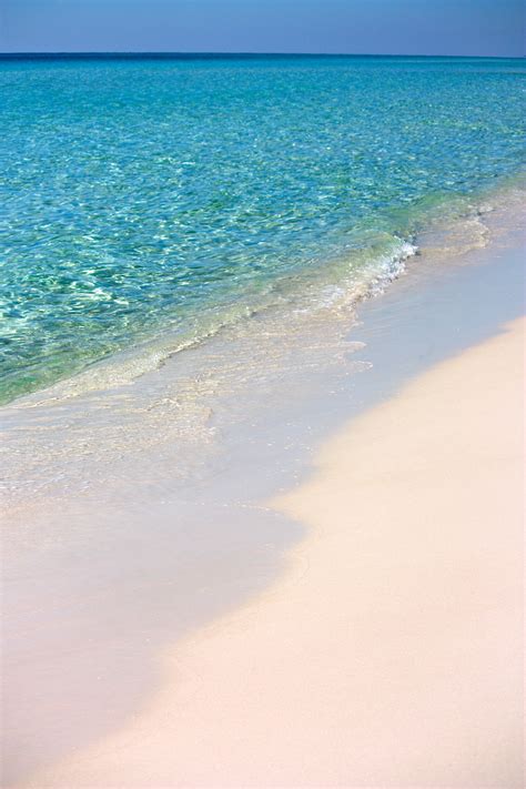White Sandy Beaches And Clear Blue Water Ocean Beach White Sand