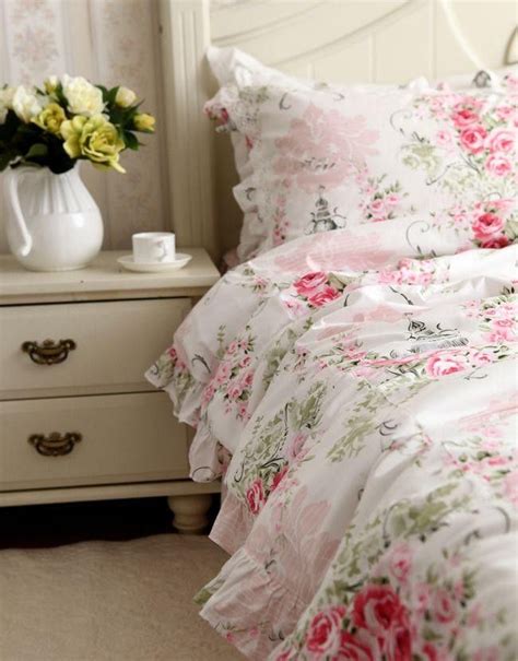Rose Pattern Comforter Set