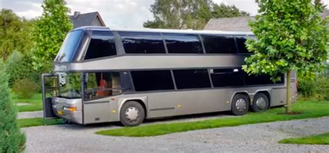 Nederlander Bouwt Dubbeldekker Bus Om Tot Brute Camper MAN MAN