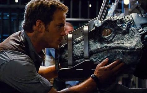 Chris Pratt Names The Raptors In New Jurassic World Tv Spot Blue Jurassic World Owen