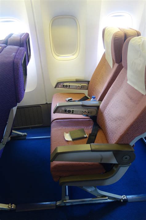 Review Malaysia Airlines Economy Class B DPS To KUL Efficient