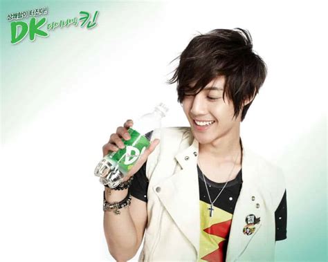 Kim Hyun Joong Hairstyles - Cool Korean Guys Hairstyles ...