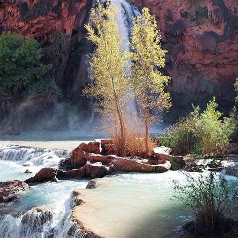 The 10 Mile Hike Into Havasu Canyon That Starts At Hualapai Hilltop Is