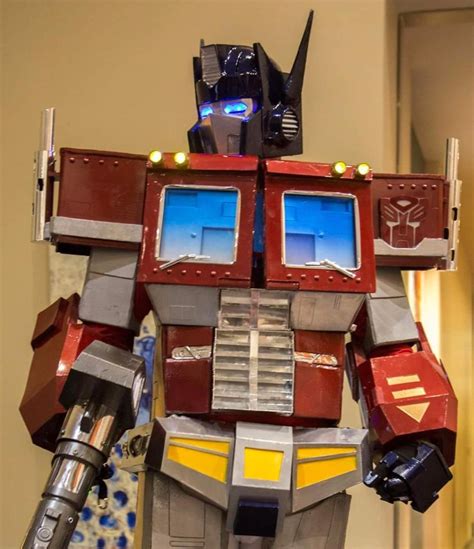 OPTIMUS PRIME! » 2023 VA Comicon in Richmond! Virginia Comic Con!