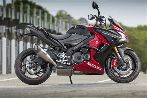 Suzuki Gsx S1000f 2015 Motorrad Fotos And Motorrad Bilder