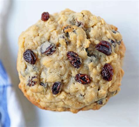 This recipe for quaker oats oatmeal raisin cookies is a yummy way to eat your oats. Levain Bakery Oatmeal Raisin Cookies - Modern Honey
