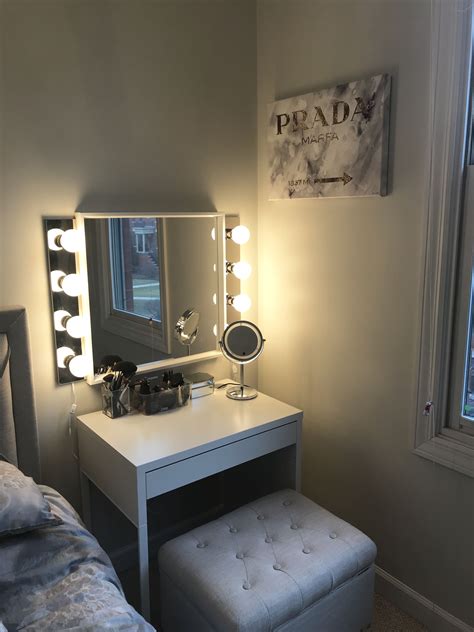 Makeup Vanity Ideas For Small Bedrooms Leader Opowiadanie