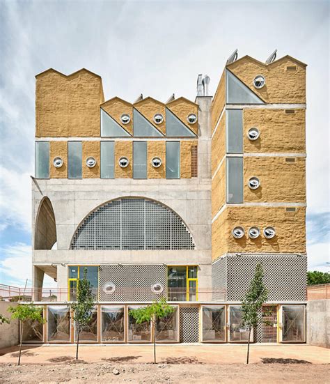 andrés jaque designs colegio reggio as a complex multiverse