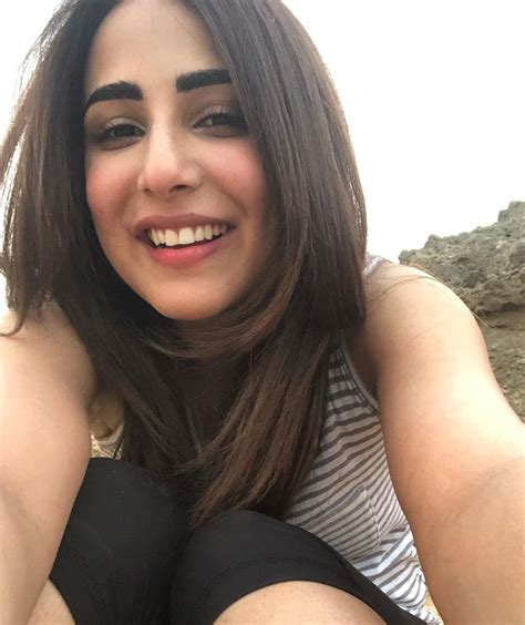 Gym And Exercise Outfit Pictures Of Actress Ushna Shah Dikhawa