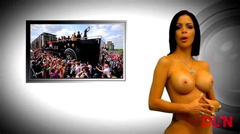 Watch Desnudando La Noticia Abril Naked News Desnudando La My Xxx Hot