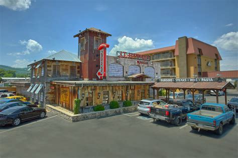 Reasons To Eat At Our Pigeon Forge Restaurant