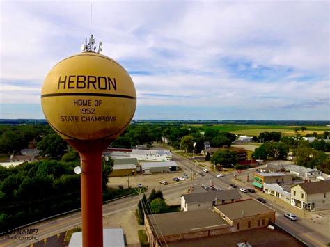 Hebrons Water Tower Pays Tribute To Its 1952 High School Boys
