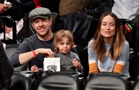 Olivia Wilde and Her Family at Brooklyn Nets Game Dec. 2016 | POPSUGAR 