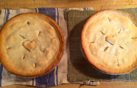 Cut a heart shape from one of the rectangles. Busy Mom Chicken Pot Pie Need: 2 deep dish pie crusts 1 ...