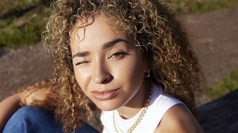 Ella Eyre Has Returned With New Single ‘head In The Ground
