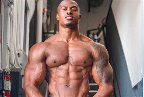 Simeon Panda El Modelo Fitness M S Exitoso Edad Altura